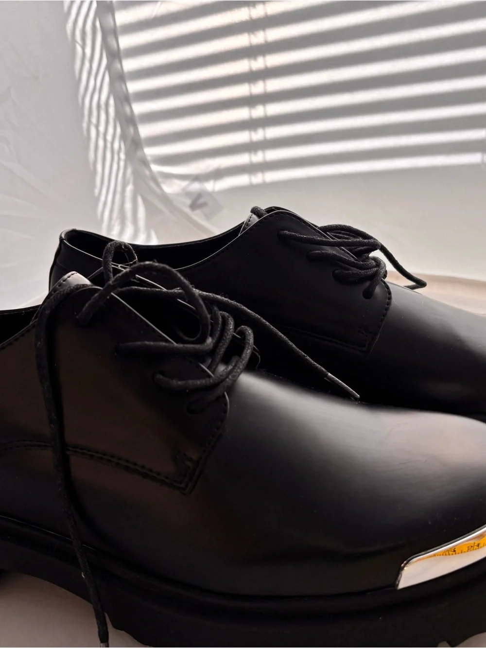 Black NovaMen's Lace-Up Dress Shoes with Silver Toe Trim size 13